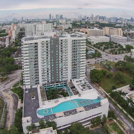 Riverfront Private Residence - Nw 14Th Ave Miami Exterior photo